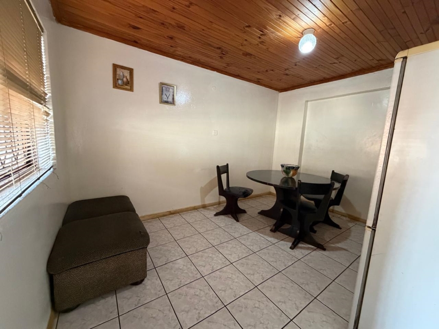 5 Bedroom Property for Sale in Belhar Western Cape